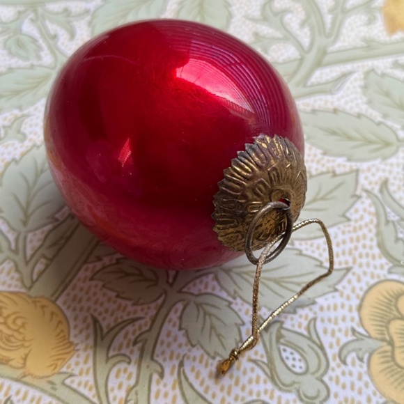 Antique German Red Mercury Glass Kugel Ornament, Heavy, Brass Cap, Egg shape - Picture 4 of 5